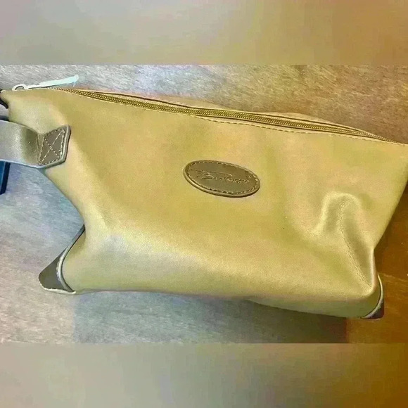 Bella Russo Tan Tote Bag with cosmetic bag - Picture 3 of 5